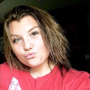 Meet your Posher, Mya